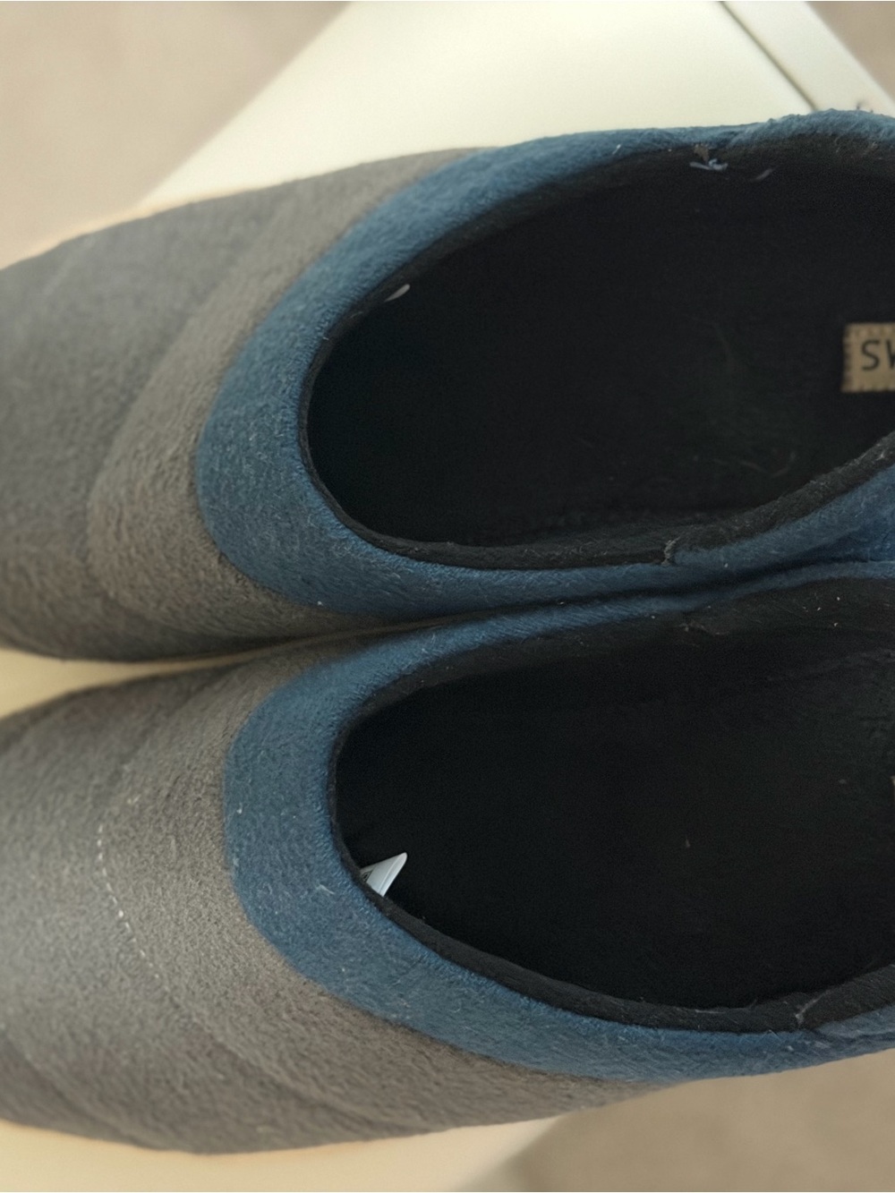 Toms Men's Slip-On Shorts in Dark Gray and Navy